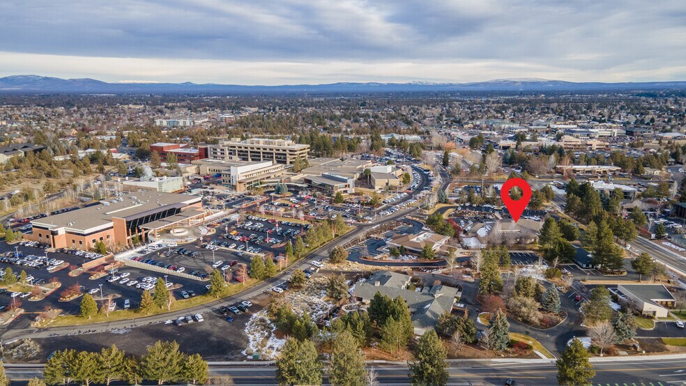 More Photos Of 2400 NE Neff Rd, Bend Medical For Lease
