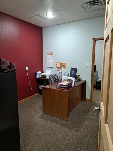More Photos Of 139 W 3rd St, Chadron Storefront For Sale