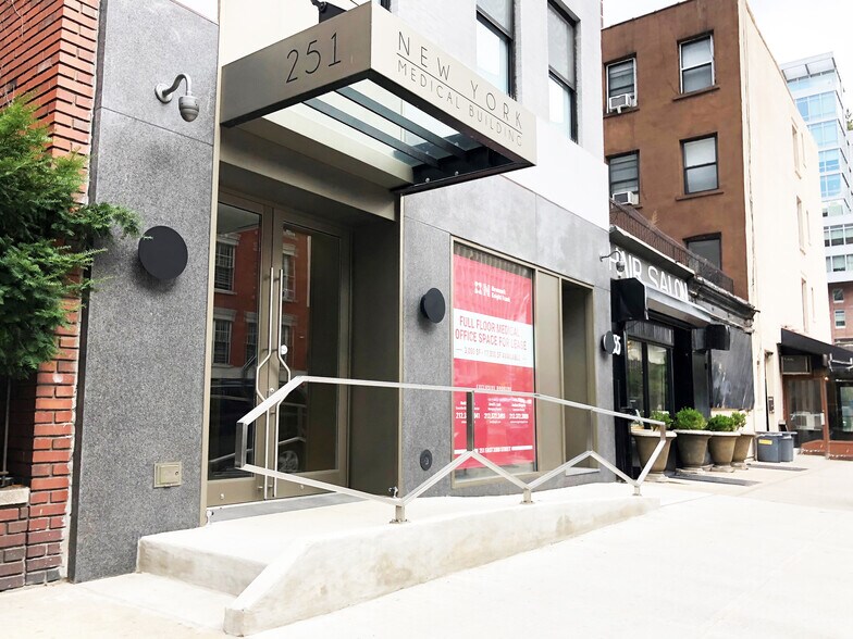 More Photos Of 251 E 33rd St, New York Medical For Lease
