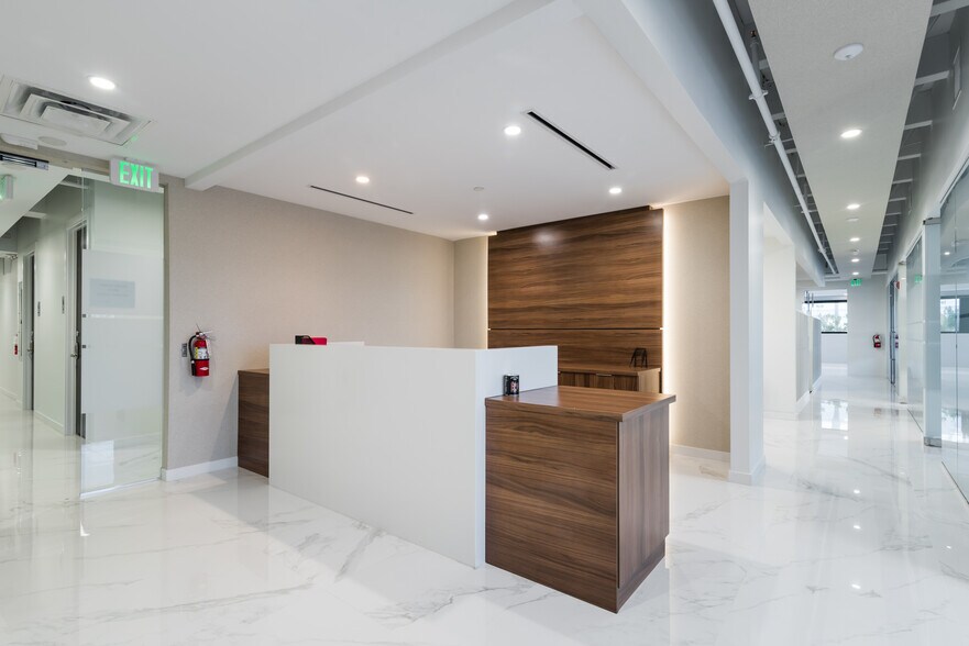 More Photos Of 955 S Federal Hwy, Fort Lauderdale Loft Creative Space For Sale