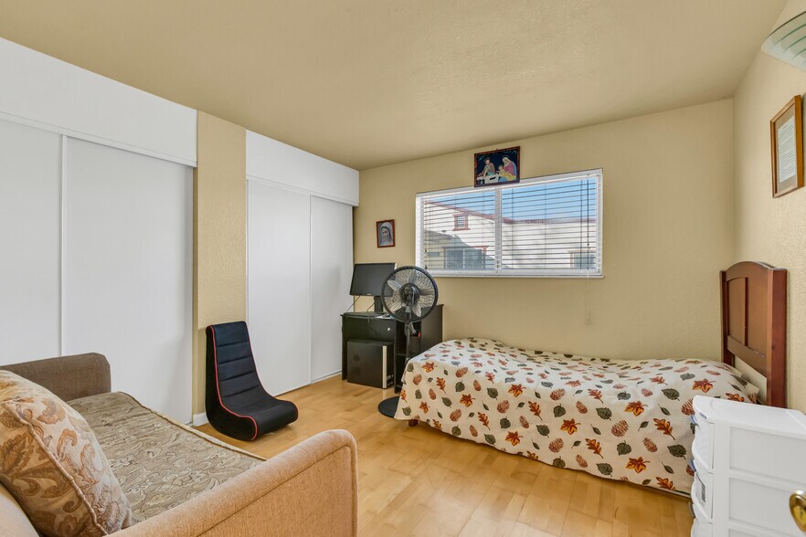 More Photos Of 9503 Barber Rd, Galt Land For Sale