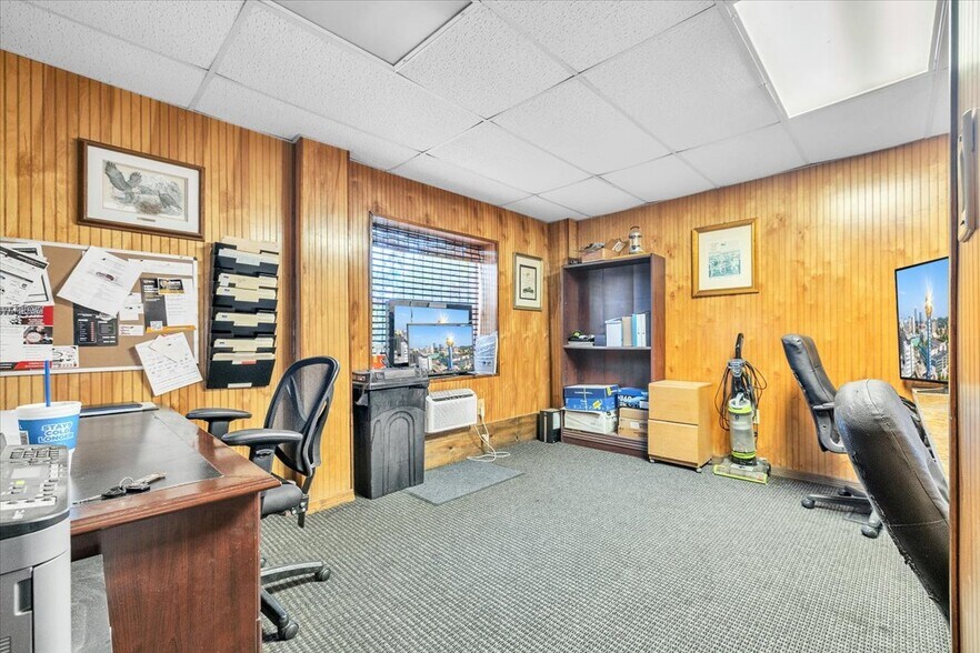 More Photos Of 23415 Janice Ave, Port Charlotte Warehouse For Sale