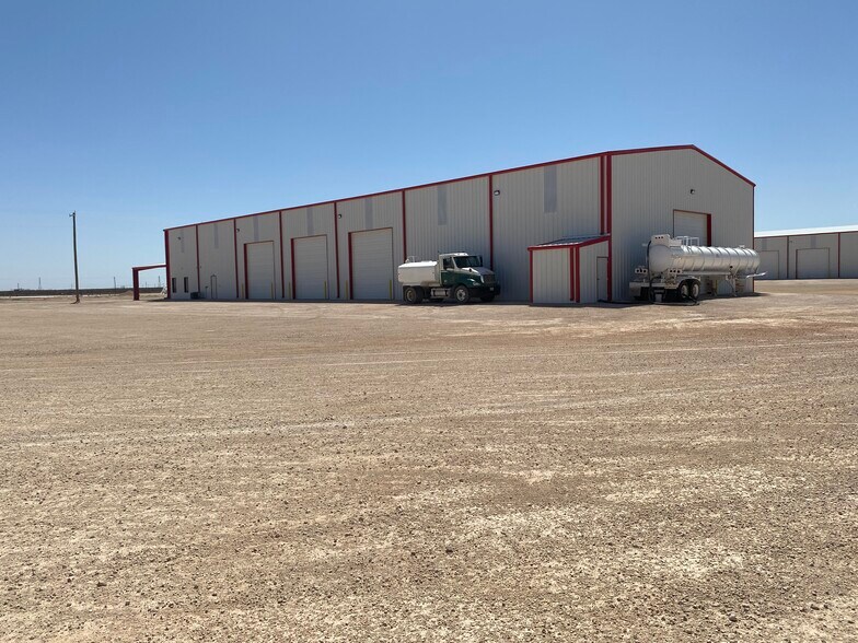 More Photos Of 6201 W Murphy St, Odessa Industrial For Lease