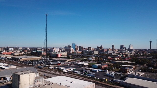 More Photos Of 1009-1019 E Euclid Ave, San Antonio Warehouse For Sale