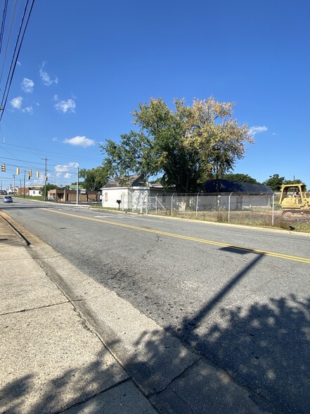 More Photos Of 103 E Harrison St, Reidsville Office For Sale