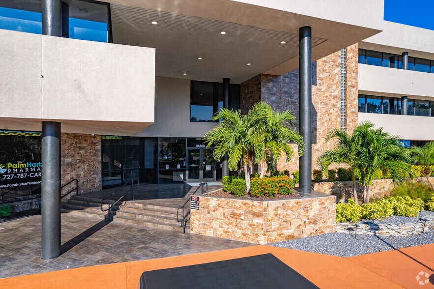 More Photos Of 34650 N US Highway 19, Palm Harbor Office For Lease