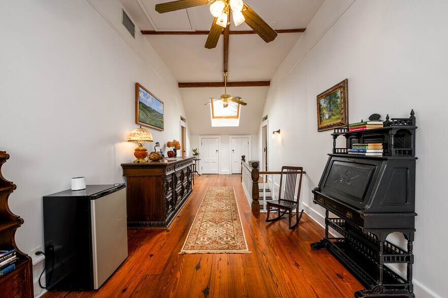 More Photos Of 1526 Highway 255 N, Sautee Nacoochee Hotel For Sale