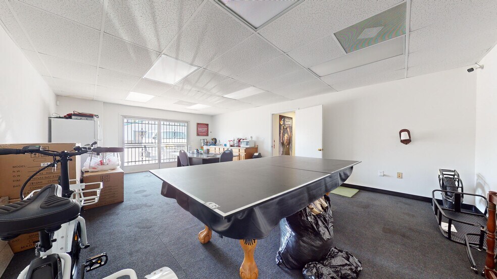 More Photos Of 796 N State St, Hemet General Retail For Sale