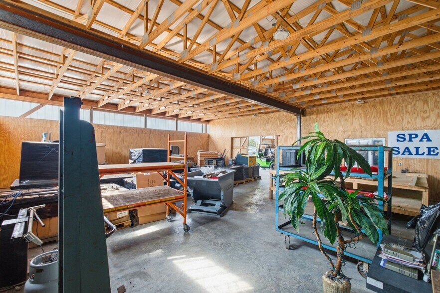 More Photos Of 7624 Liberty Rd, Columbia Manufacturing For Sale