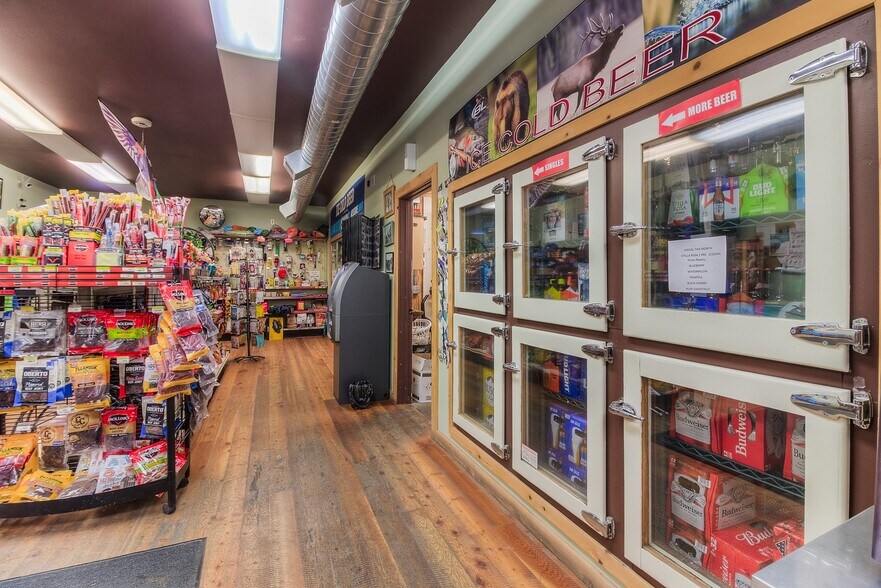 More Photos Of 8590 WA-410, Naches Convenience Store For Sale