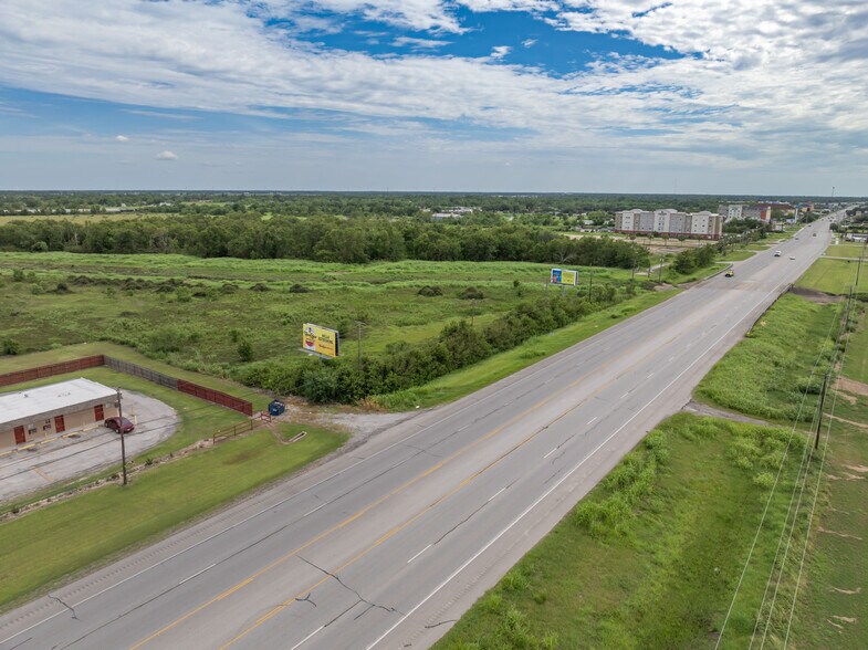More Photos Of TX-35 @ Bucks Bayou, Bay City Land For Sale
