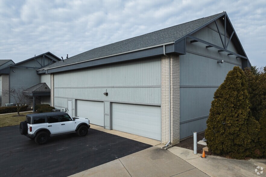 More Photos Of 1168 N Main St, Bowling Green Office For Sale