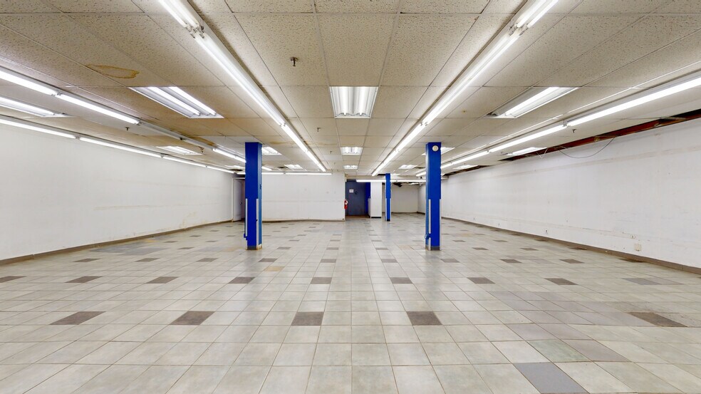 More Photos Of 512 W 181st St, New York Office For Sale