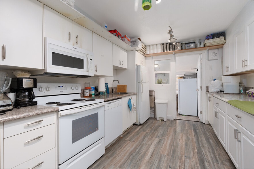 More Photos Of 1204 S Eastern Ave, Las Vegas Religious Facility For Sale