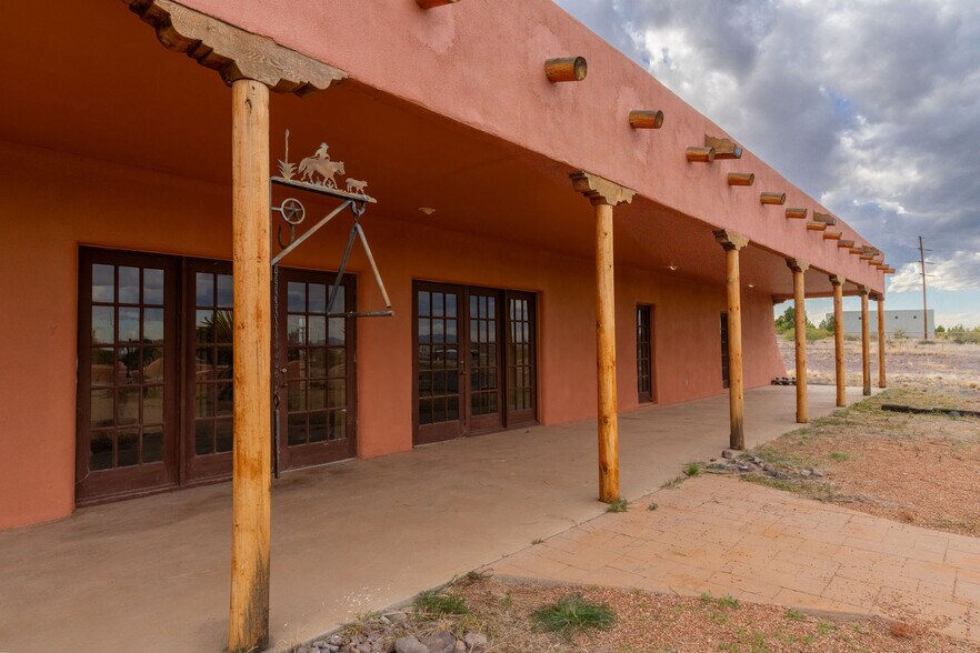 More Photos Of 1498 E. US-90, Marfa General Retail For Sale