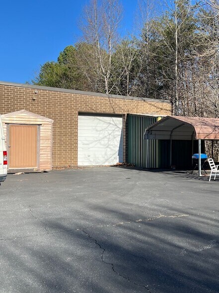 More Photos Of 1211 Keisler Rd SE, Conover Warehouse For Lease
