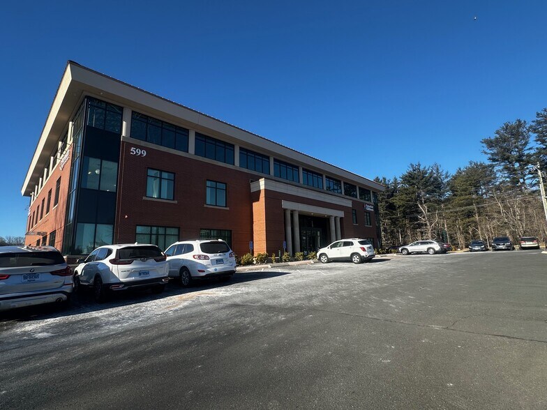 More Photos Of 599 Farmington Ave, Farmington Medical For Lease