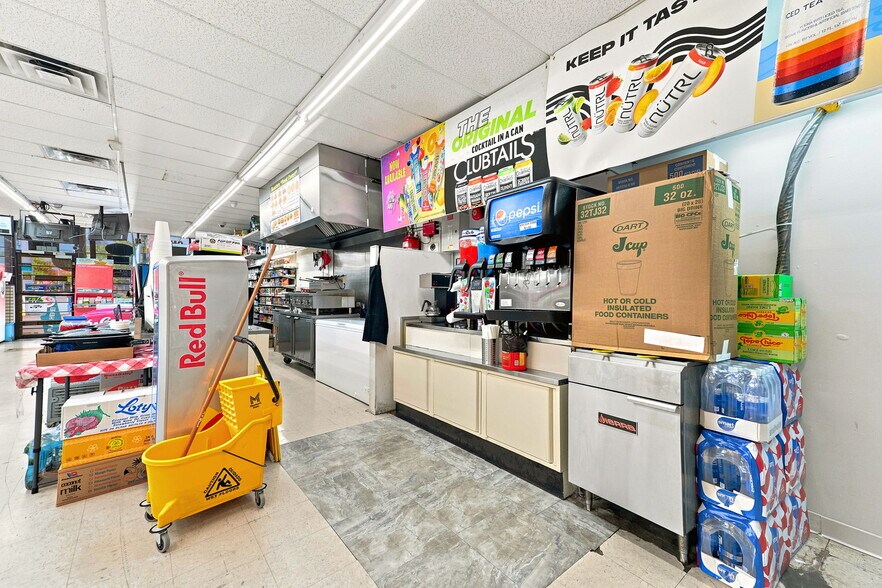 More Photos Of 2590 Recker Hwy, Winter Haven Service Station For Sale