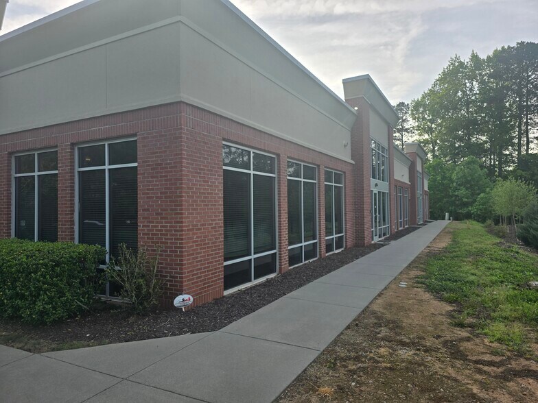 More Photos Of 11125 Jones Bridge Rd, Alpharetta Medical For Sale