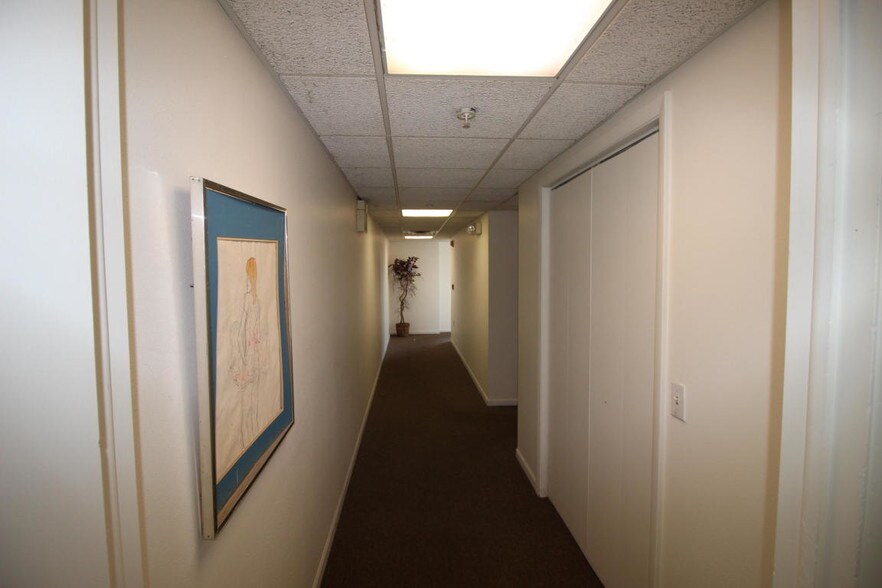 More Photos Of 218 N Main St, Fort Atkinson Apartments For Sale