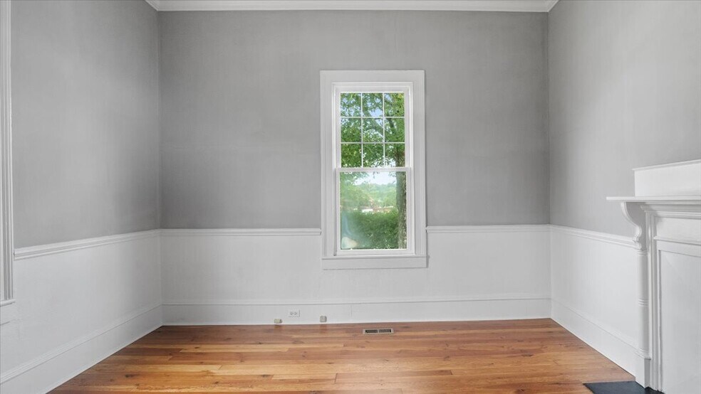 More Photos Of 109 Gilliam St, Oxford Medical For Lease