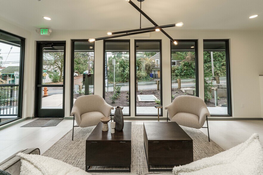 More Photos Of 1311 SW Gibbs St, Portland Apartments For Sale