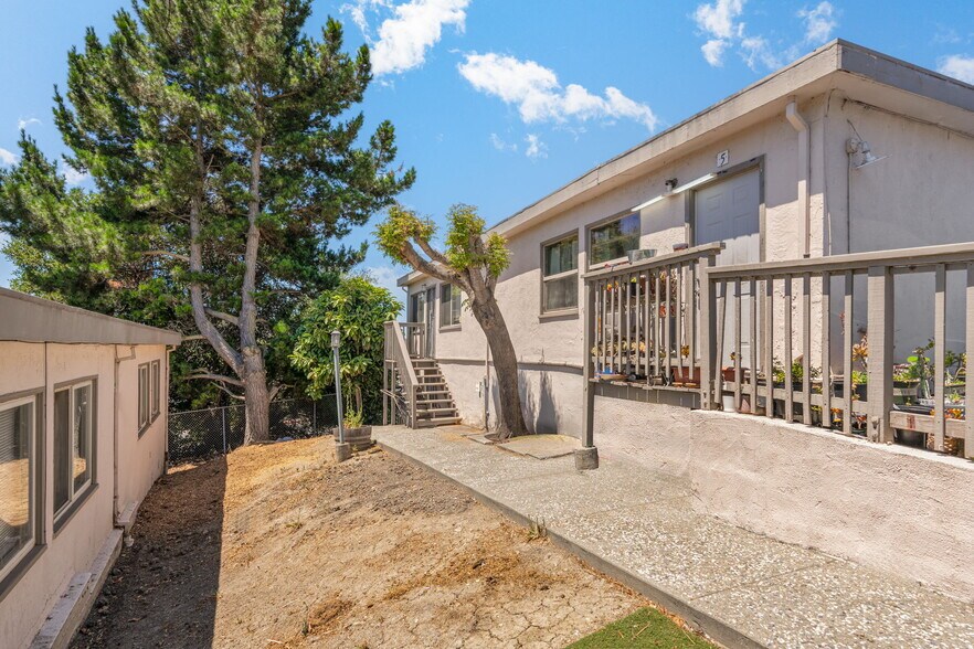 More Photos Of 5249 Sobrante Ave, El Sobrante Apartments For Sale