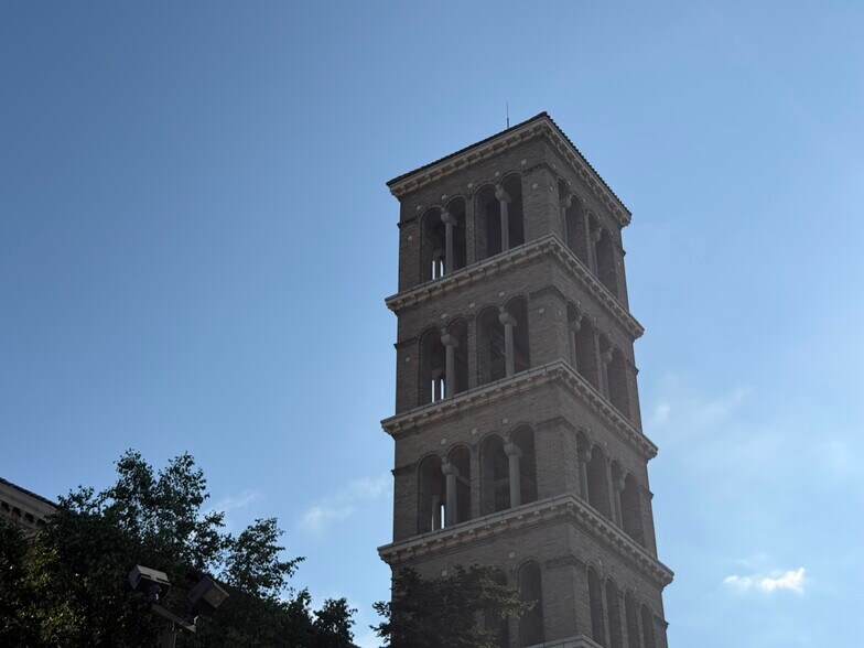 More Photos Of 3500 Montgomery Rd, Cincinnati Religious Facility For Sale