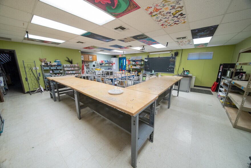 More Photos Of 3401 N Fort Valley Rd, Flagstaff Schools For Lease