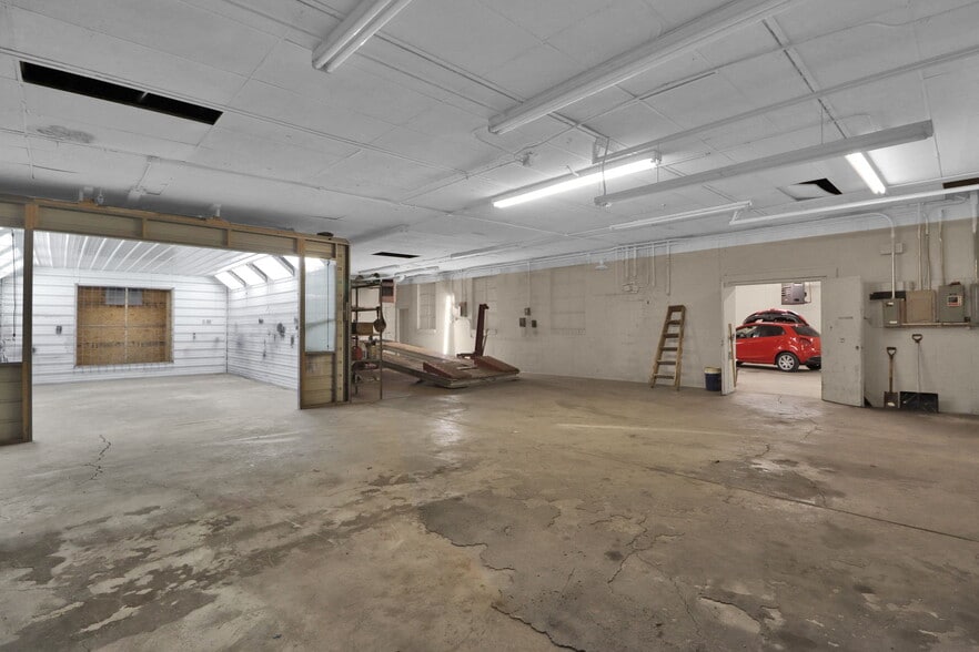 More Photos Of , Dayton General Retail For Sale