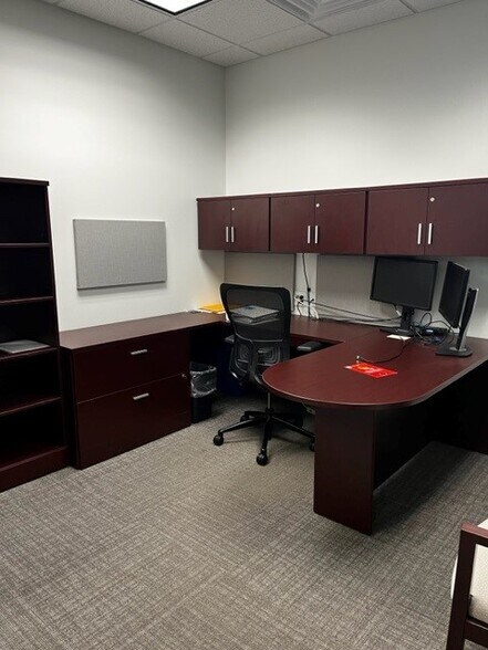 More Photos Of 130 S Main St, South Bend Office For Lease