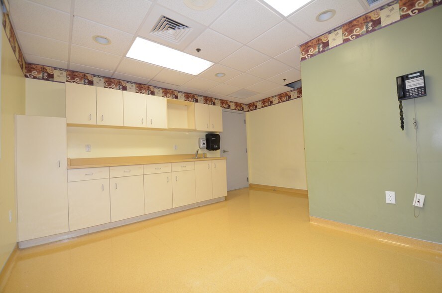 More Photos Of 1680 Dunlawton Ave, Port Orange Office For Sale