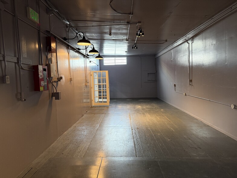 More Photos Of 2720 6th Pl S, Seattle Industrial For Lease