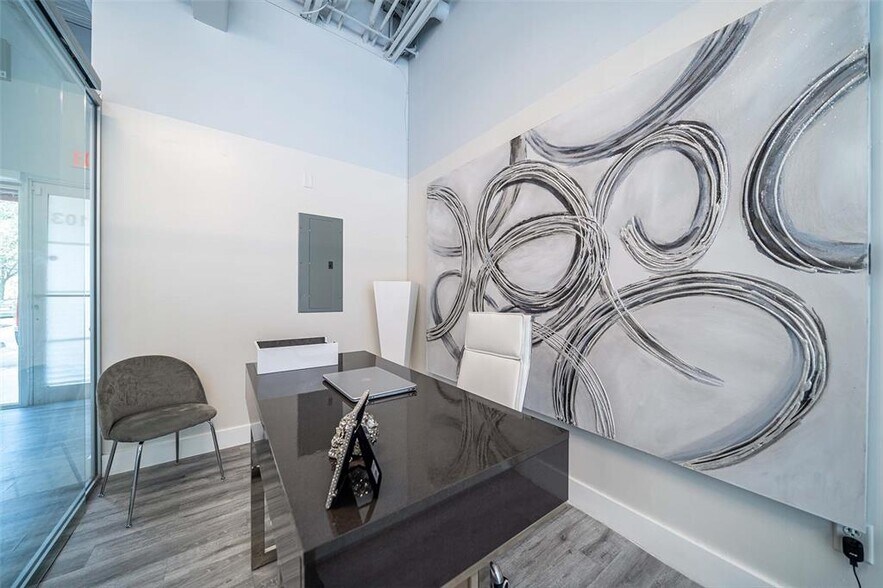 More Photos Of 2201 Palm Ave, Miramar Storefront Retail Office For Lease