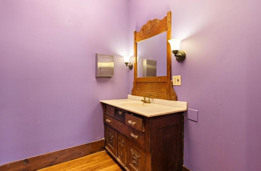 More Photos Of 121 W US Highway 40, Odessa Specialty For Sale