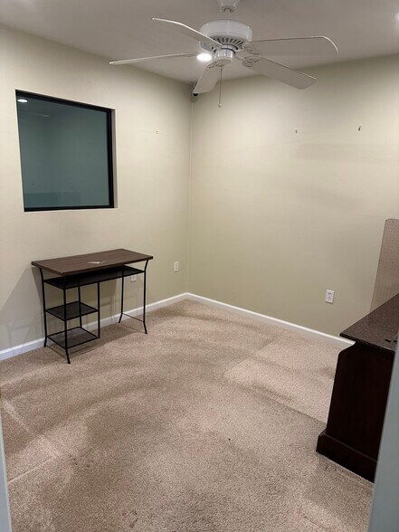 More Photos Of 110 Crossway Rd, Tallahassee Warehouse For Lease