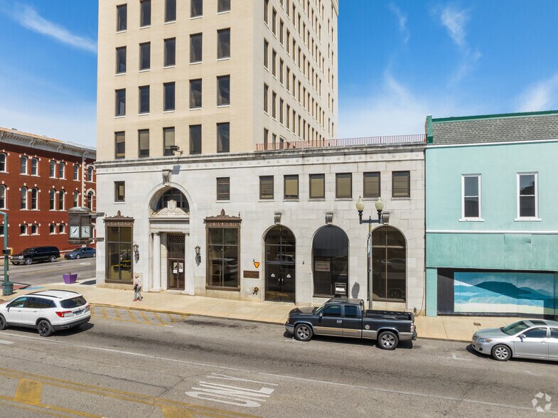 More Photos Of 931 Noble St, Anniston Office For Sale
