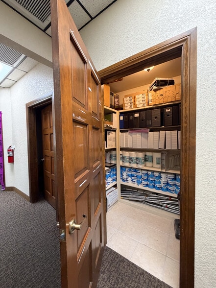 More Photos Of 601 S Rancho Dr, Las Vegas Medical For Sale
