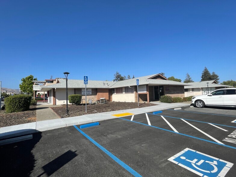 More Photos Of 3200 Mowry Ave, Fremont Medical For Lease