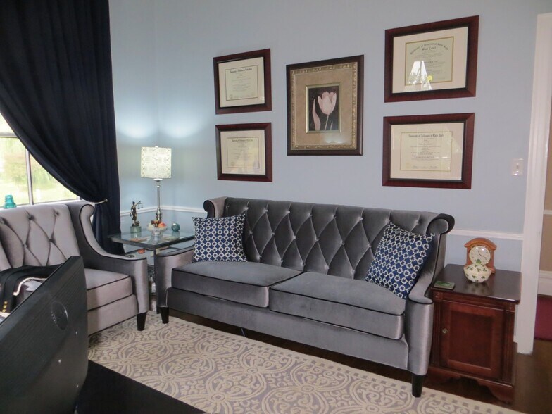 More Photos Of 1323 Broadway St, Little Rock Office For Sale