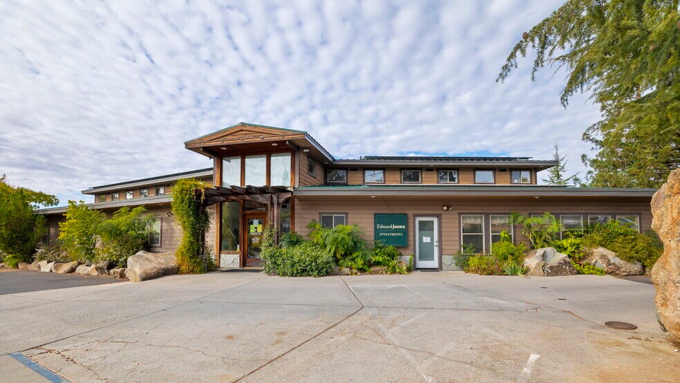 More Photos Of 13951 Mono Way, Sonora Office For Lease