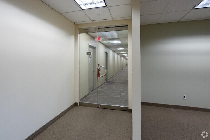 More Photos Of 218 Route 17 N, Rochelle Park Office For Lease