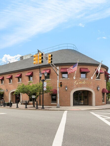 More Photos Of 201 Rock Rd, Glen Rock Office For Lease