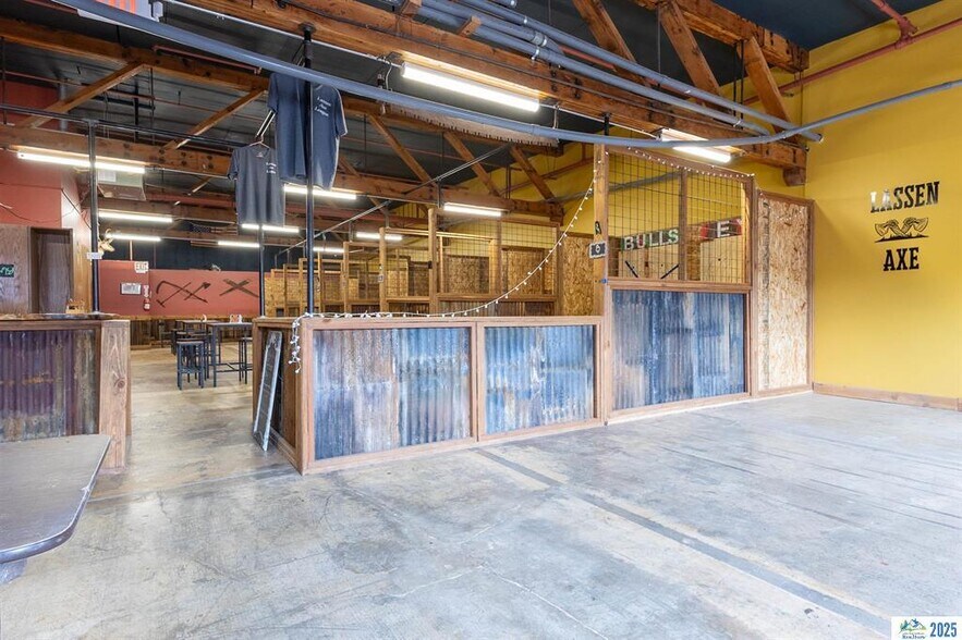 More Photos Of 55 S Sacramento St, Susanville Flex For Sale