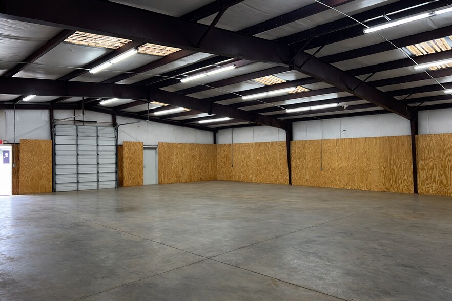 More Photos Of 2203 Beech St, Gaffney Warehouse For Lease