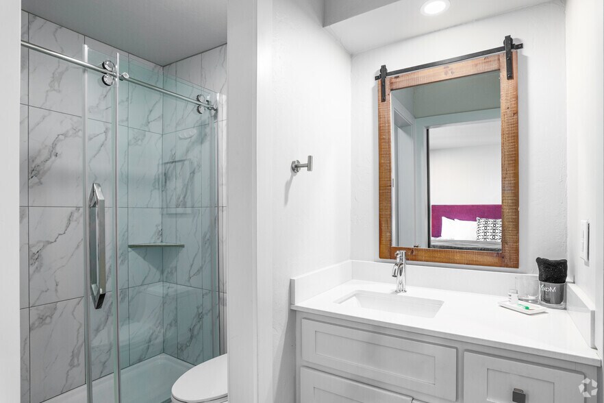 More Photos Of 516 NW 8th St, Oklahoma City Apartments For Sale