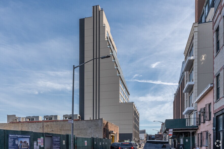 More Photos Of 31 Spencer St, Brooklyn Office For Sale