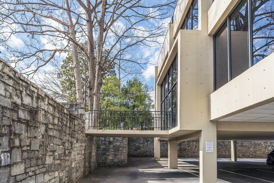 More Photos Of 455 E Paces Ferry Rd NE, Atlanta Office For Lease