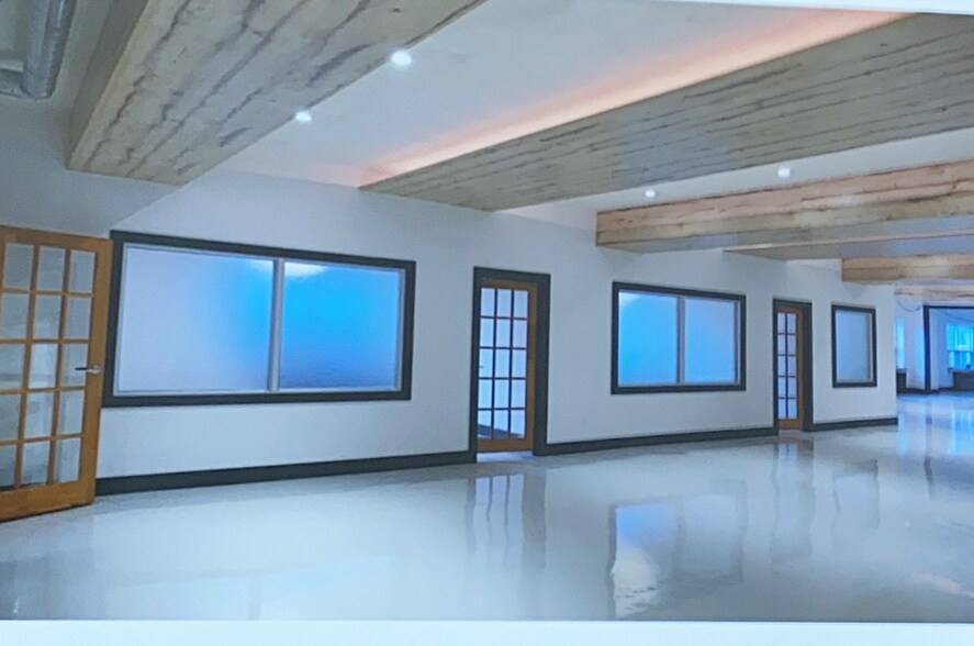 More Photos Of 1195 Bloor St W, Toronto Storefront Retail Office For Lease