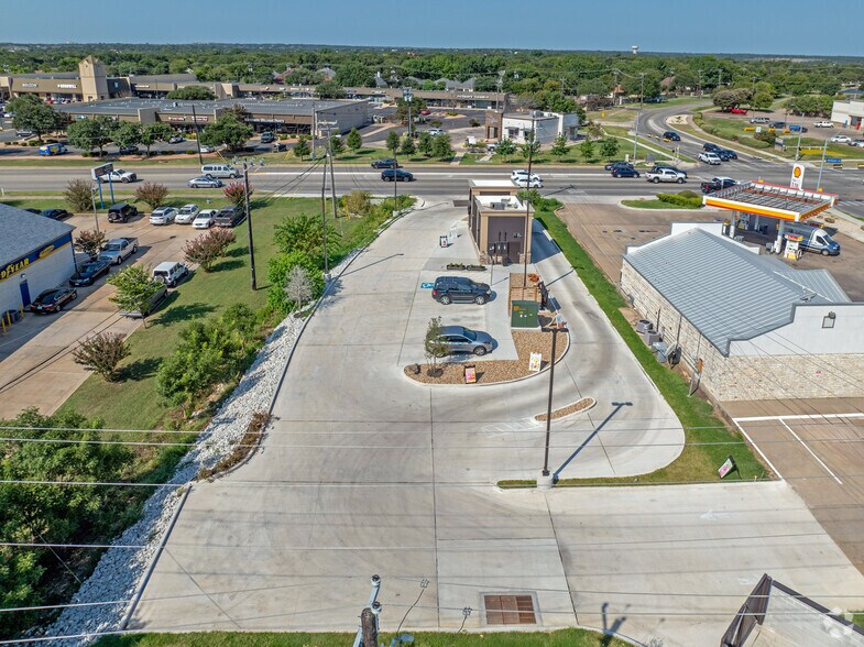 More Photos Of 3117 Williams Dr, Georgetown General Retail For Lease